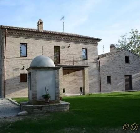 L' Antico Pozzo Country House Monsampietro Morico Exterior photo